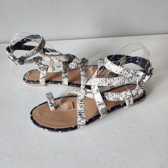 Cabi Sandals "NEW" - Picture 11 of 15